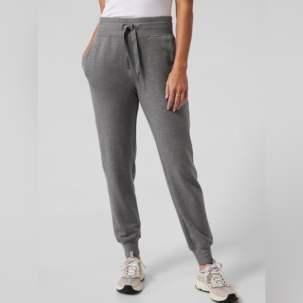 Athleta Women's Balance Joggers In Medium Grey Heather